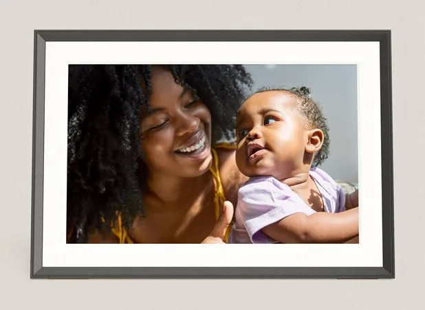 Carver Mat 10" Digital Photo Frame